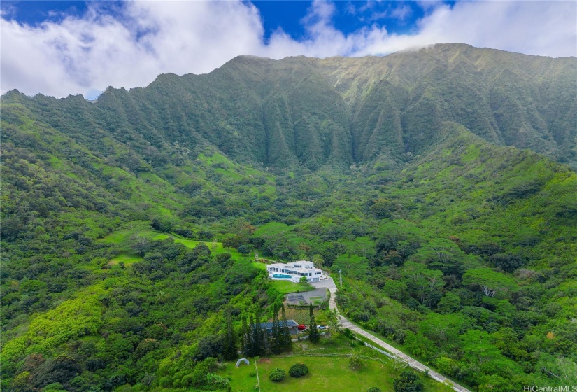 Home is nestled into the Ko'olau Mountains and is equip with 120 panel, Evorusun system with 40 kw capacity and 6 Tesla Powerwalls.  Also includes a super strong, dedicated solar roof that is built for hurricane resistance.