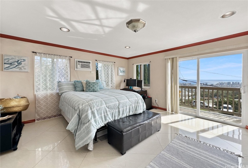 Large Studio on 1st Floor includes Lanai with amazing views of Waikiki and Downtown Honolulu. Sunsets are AMAZING!