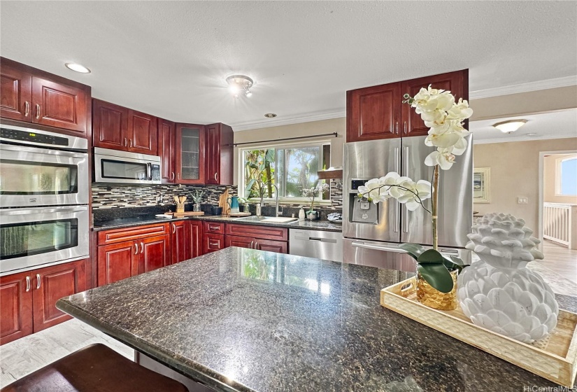 Gorgeous Kitchen on 2nd Floor