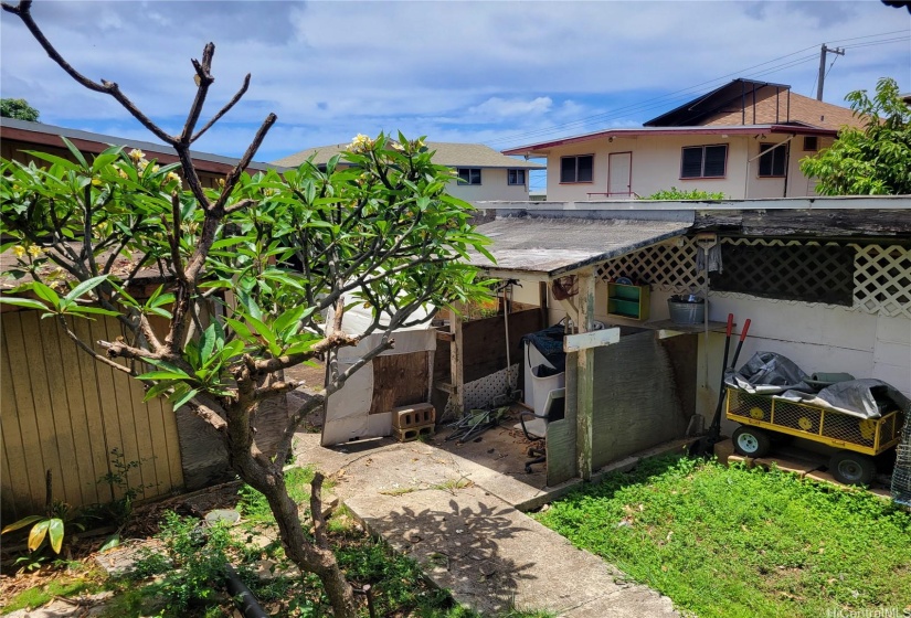 carport/laundry area