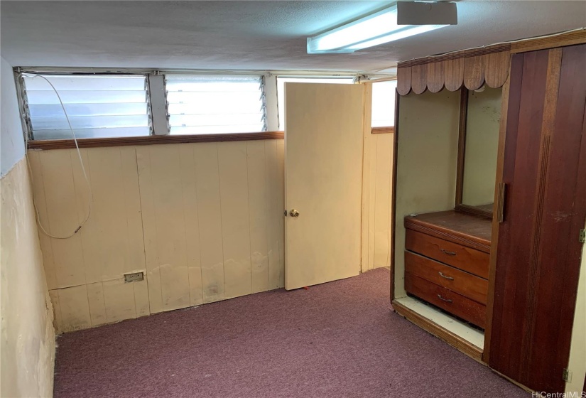 Unit 2 (Basement): Bedroom