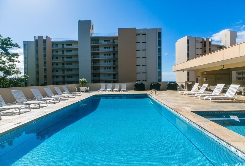 swimming pool and whirlpool