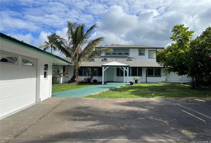 Garage with workshop space and plenty parking