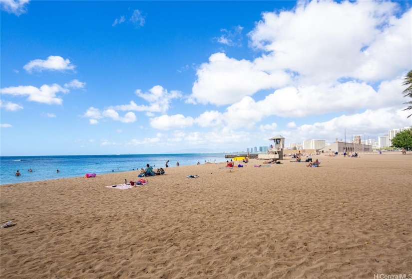 Kaimana Beach, Your Backyard!