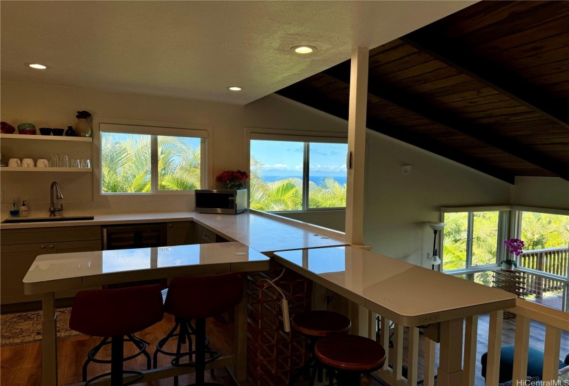 Kitchen dining area