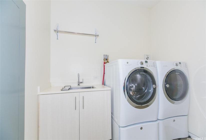 Laundry/mudroom