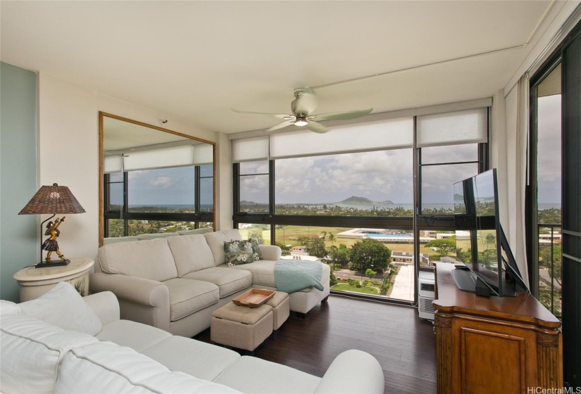 LIVING ROOM W/PANORAMIC OCEAN VIEW