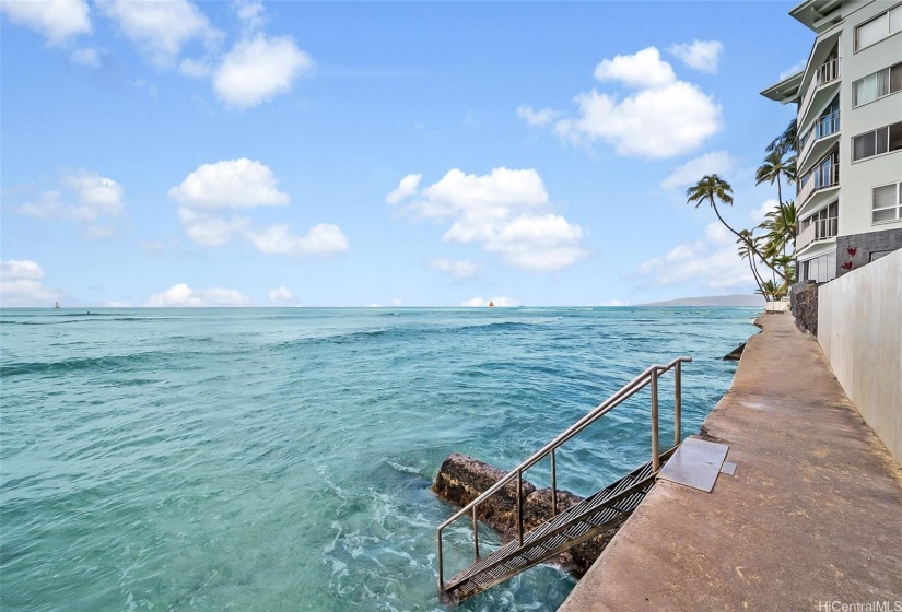 Direct access to the ocean for snorkeling, surfing, kayaking, and more.