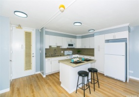 New Kitchen, New Flooring, Crown Molding