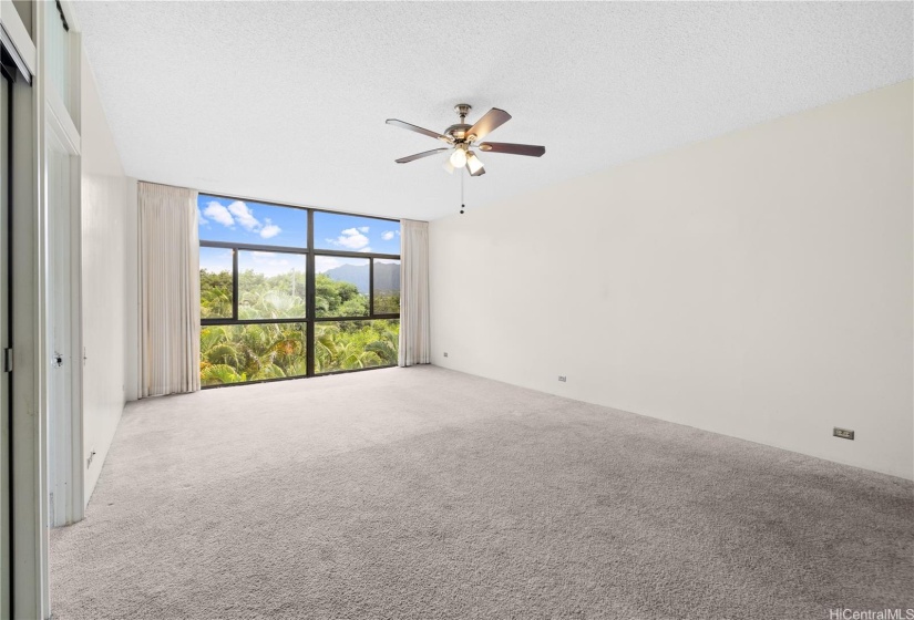 Different viewpoint of living room area with mountain views !