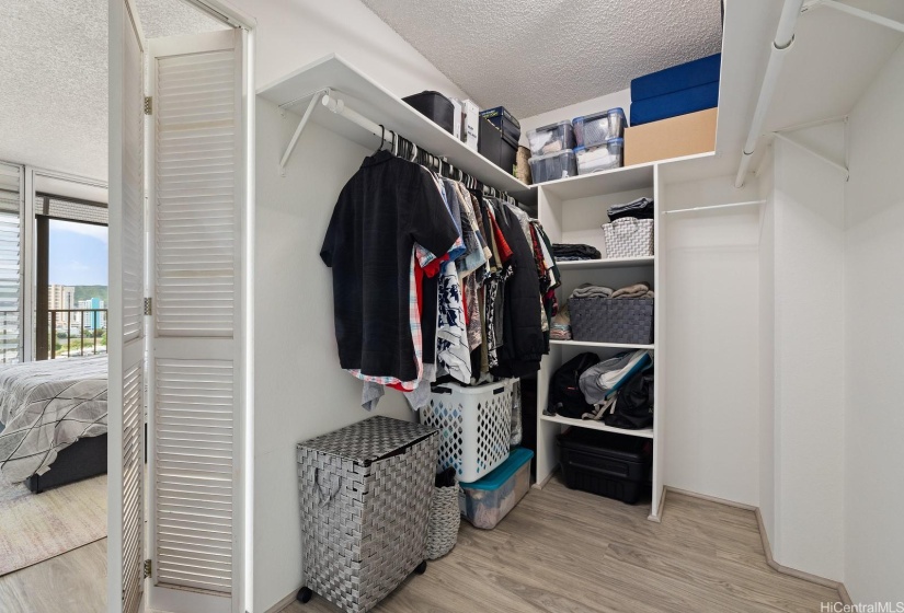 Look how large this walk in closet is in the primary bedroom!