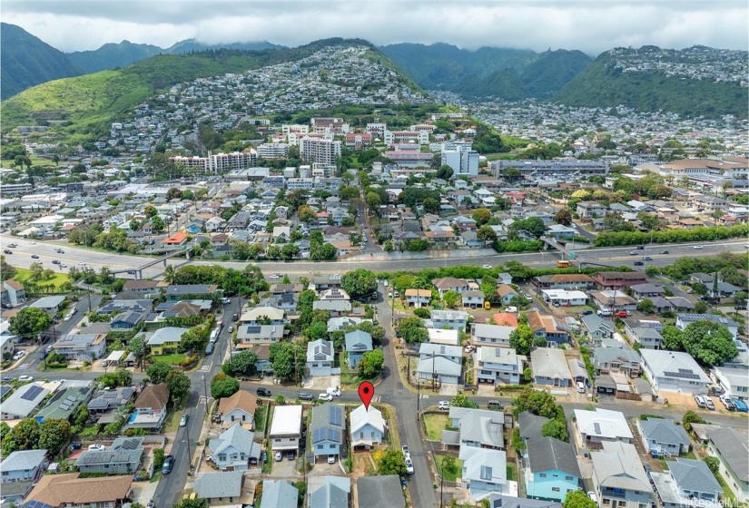 View of the house looking Mauka towards the freeway. St. Louis School and Chaminade University are seen directly above, with Manoa to the left and Kaimuki to the right.