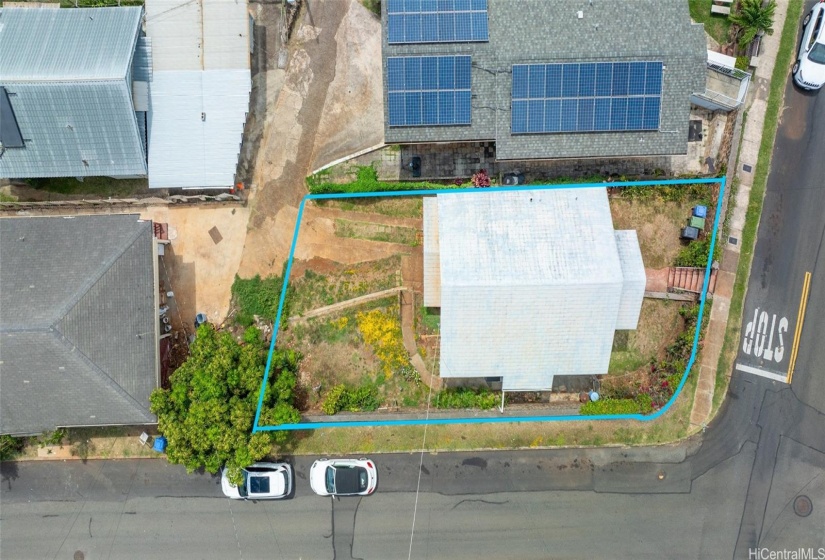 Overhead view showing the approximate size of the lot. Lines are for reference only; please refer to the survey, which has already been completed, for actual boundary info.