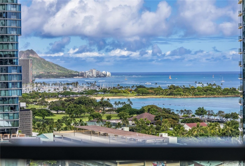 Diamond Head and Magic Island from Lanau