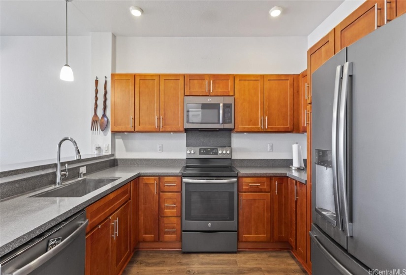 Storage makes this kitchen ideal! Keep all of your favorite ingredients near by!