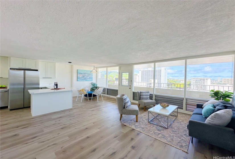 Living room/ dining area/ kitchen