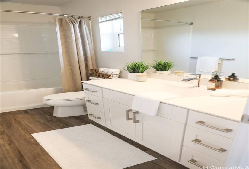 Excellent condition 2nd Bathroom