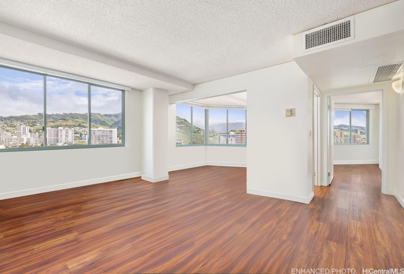 EMPTY LIVING ROOM