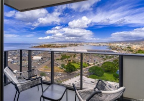 Enjoy outdoor dining and endless views from your 77 SF lanai.  With unobstructed Honolulu Harbor views, there's always something interesting to see!  Front row seats to see the big cruise ships pull into port and a great place to watch jets taking off and landing at the airport, amazing sunsets, and sparkling city lights to enjoy once the sun sets!