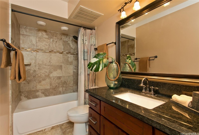 Primary bathroom in a nice neutral palette