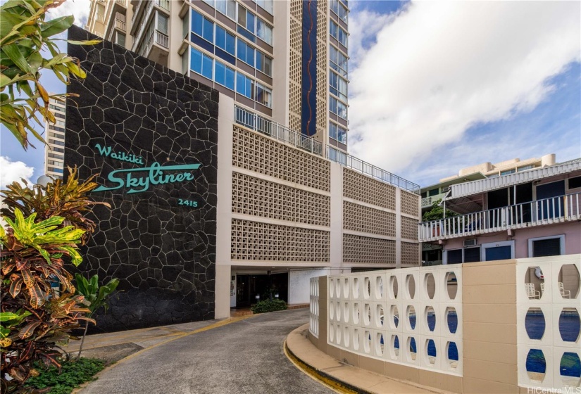 ART DECO STYLE ENTRANCE TO THE WAIKIKI SKYLINER.