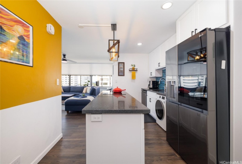 KITCHEN WITH SMART, ENERGY EFFICIENT APPLIANCES AND LED SMART LED LIGHTING.