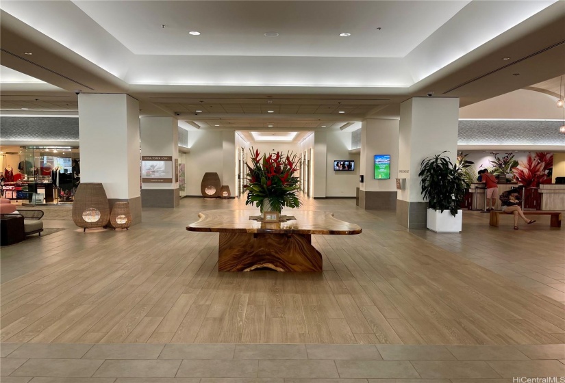 Sapcious Grand entry Lobby