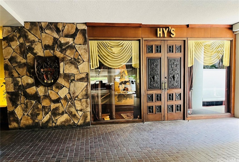 HY's Steakhouse located downstairs