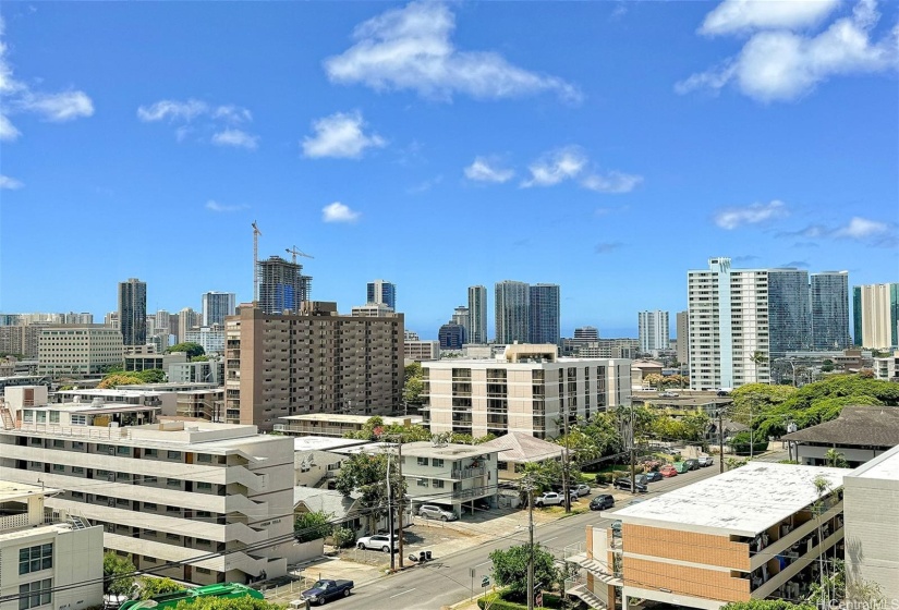 Honolulu City Views from Large lanai