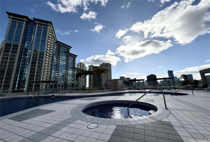 Hot tub