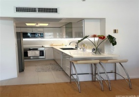 Beautifully Remodeled Kitchen