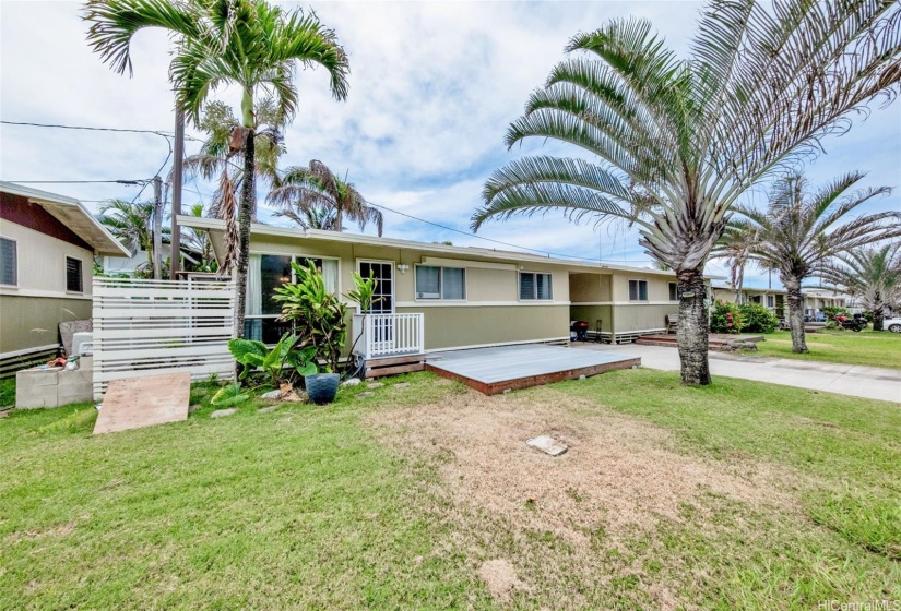 Expansive front yard