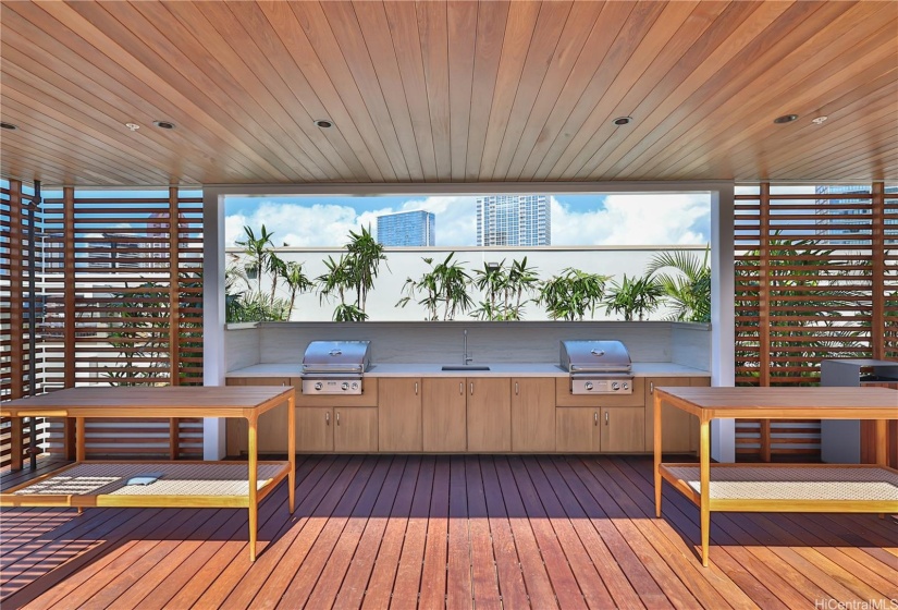 Bbq area perfect to grill up lunch or dinner near the poolside.