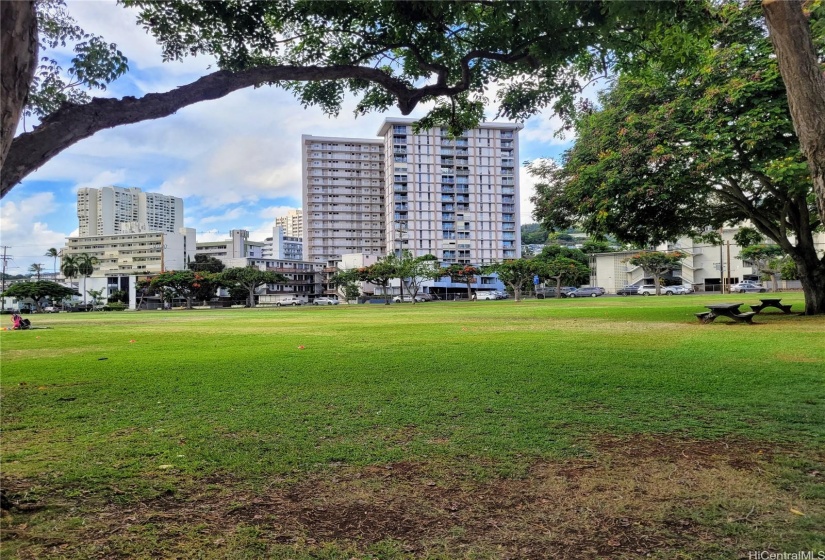 Near Makiki park