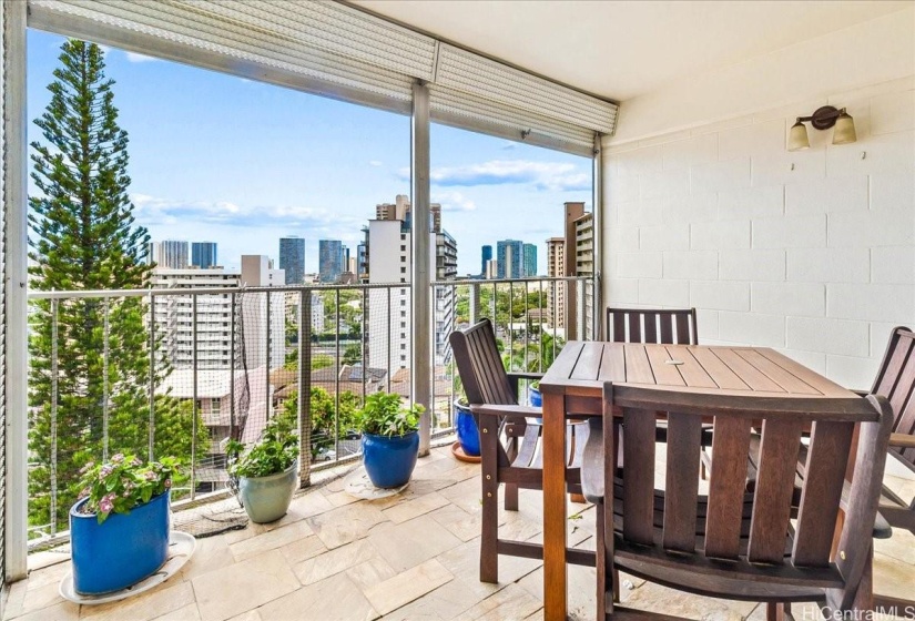 Lovely setting on covered lanai for el fresco dining