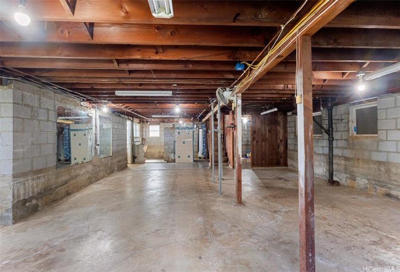 Spacious unfinished basement with a separate entrance into the basement