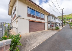 Welcome to Milo Lane! Conveniently located in Punchbowl, in the heart of metro Honolulu!  Close to freeways, minutes from downtown Honolulu, awesome location!