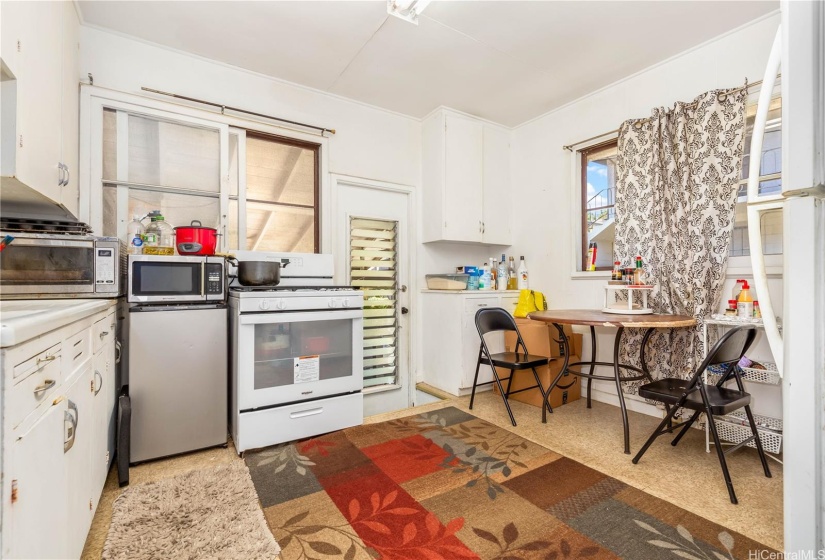 Single family home kitchen