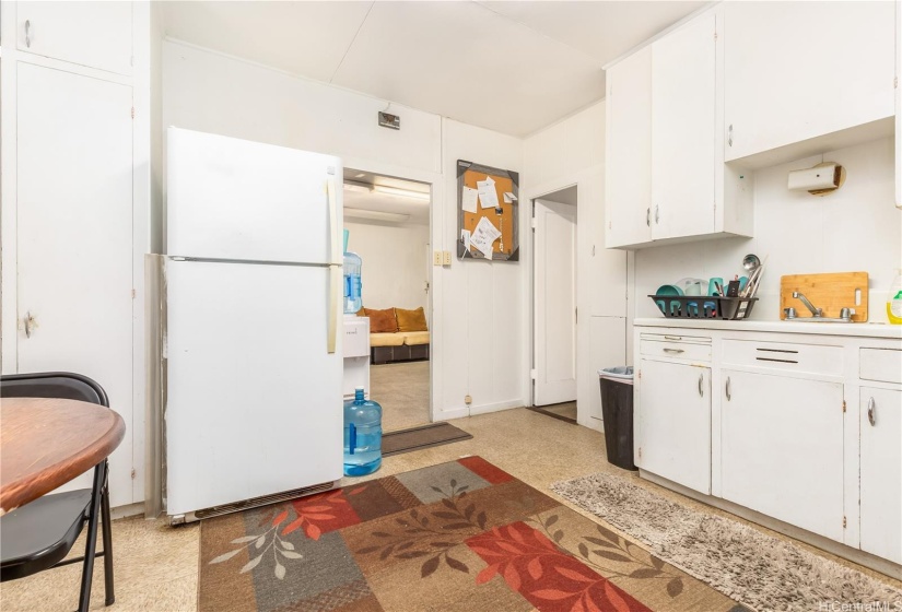 Single family home kitchen