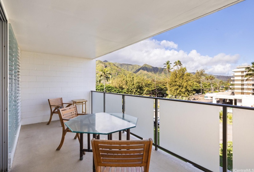 Beautiful day on the patio deck