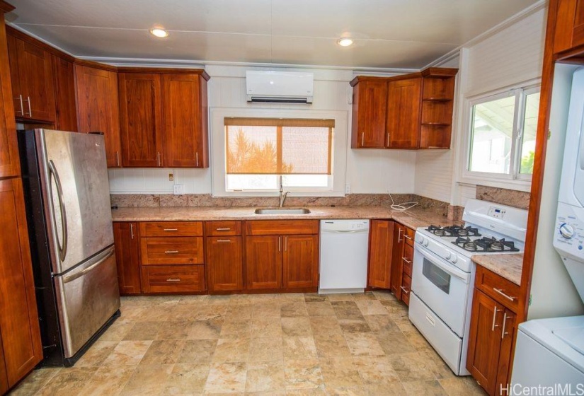 Lots of kitchen counter space