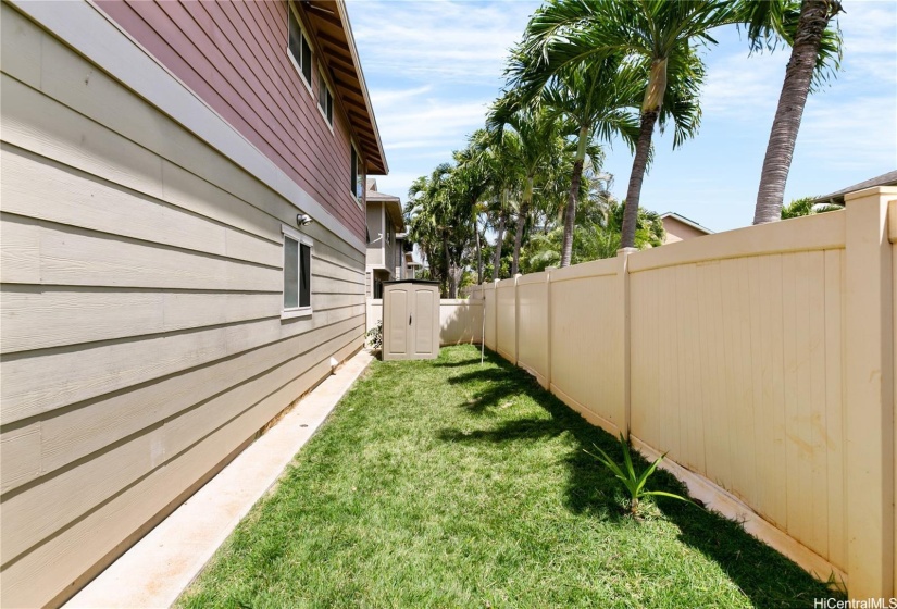 side yard with storage