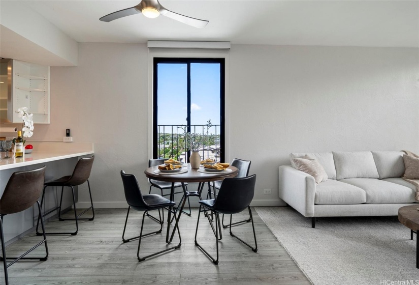 Dining area. Only the corner end units have this additional window view to enjoy the sunny weather and breezy trades.