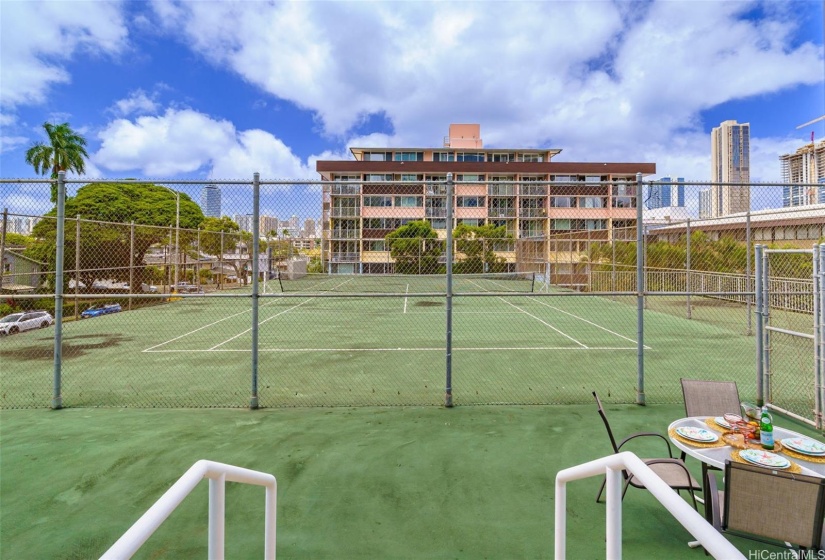 With the 800 SF lanai and tennis courts right outside your back door you can host your own tennis tournament!