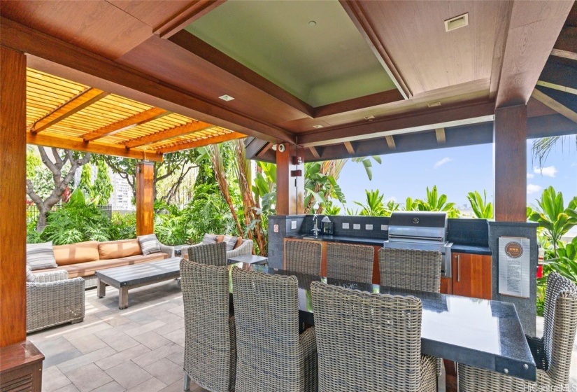 One Ala Moana has 3 private BBQ Cabanas just waiting to be reserved. They come equipped with a gas grill, sink, disposal, dining table and lounge area.