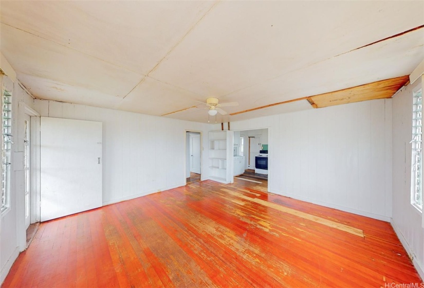 Living Room/ Dining Area