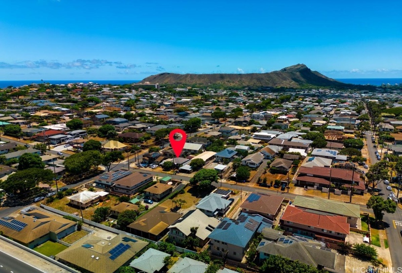 Centrally located in the heart of Kaimuki.