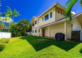 Front and side of this gorgeous 4-bed, 2.5-bath stunner.