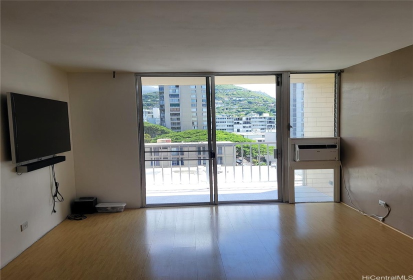 Mountain view with window a/c and nice lanai