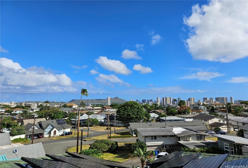 View of Diamond Head/City/Ocean Shoreli eView of Diamond Head/City/Ocean Shoreline